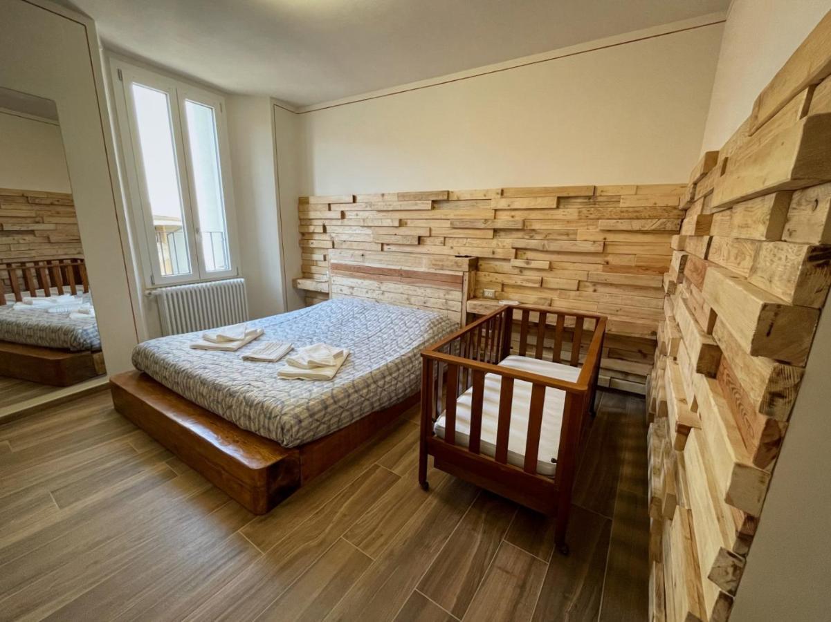 Ca De Mez Apartment Luino Bagian luar foto